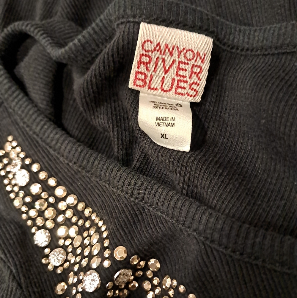 Canyon River Blues Black Studded Long Sleeve Top - Picture 6 of 6